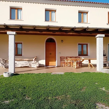 Stazzo Dell'antica Trebbia 산타테레사의갈루라