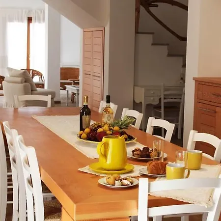 Stazzo Dell'antica Trebbia 빌라 산타테레사의갈루라